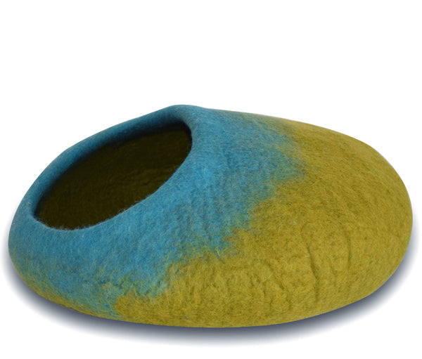 Ombre Wool Pet Cave, Green & Turquoise