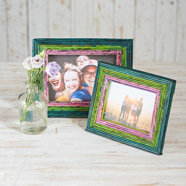  Recycled Newspaper Photo Frame - Dark Green/Light Green/Lilac, 6 x 4 Inches, Sustainable Picture Frame, Handmade Colourful Frames