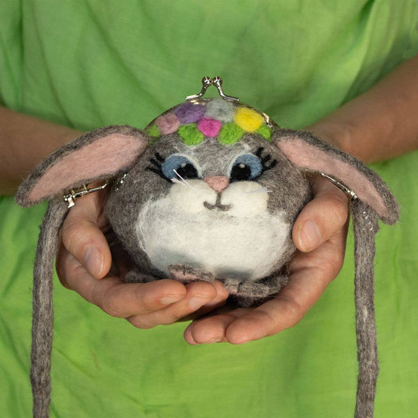 Honey Bunny Critter Clutch