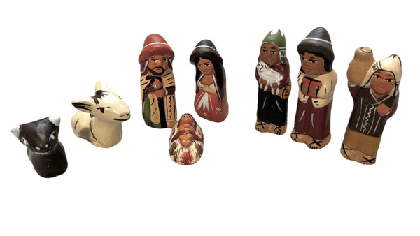 8 Piece Quinua Ceramic Nativity Set, Medium