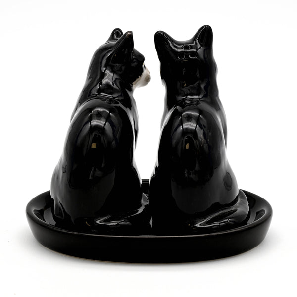 SALT AND PEPPER SHAKER Tuxedo cat