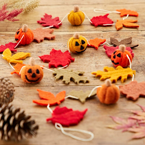 Felt Pumpkin and Leaves Autumn Garland