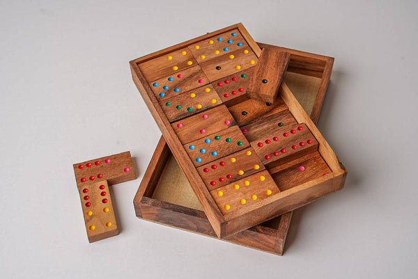 Dominoes - Classic Mangowood Game Set