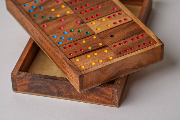 Dominoes - Classic Mangowood Game Set
