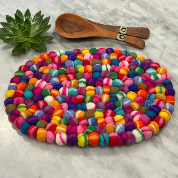 Felt Casserole Trivet, Rainbow Tie Dye