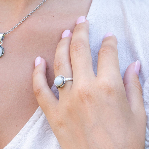 Kashi Semiprecious Small Stone Ring - Moonstone