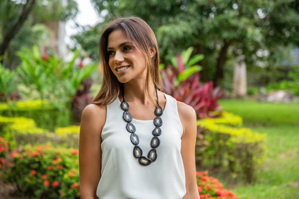 Yoli Necklace