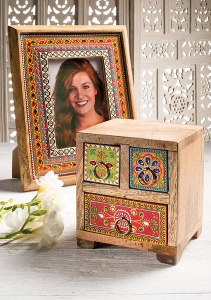 Sankalaka Hand Painted Indian Photoframe