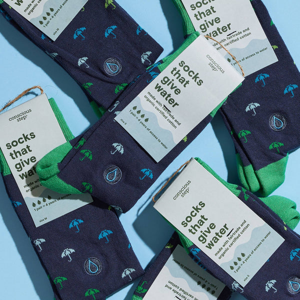 Socks that Give Water - Navy Umbrellas/ Medium