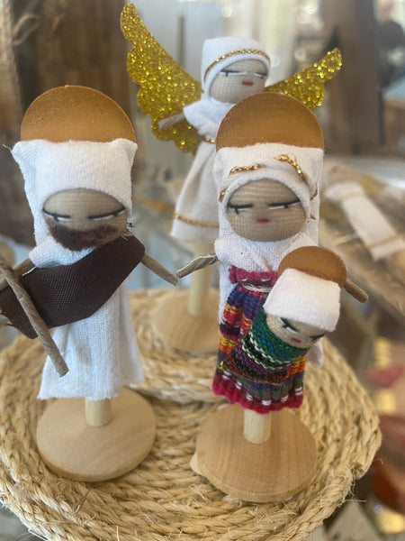 Worry Doll nativity w/ Jute Rug