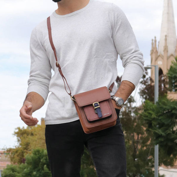 James · Crossbody Bag
