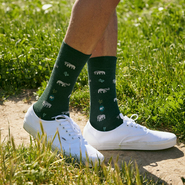 Socks that Protect Elephants (Green Elephants/Medium)