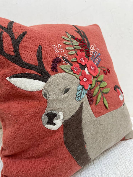 Pillow Applique/Embo 16" Reindeer  Robin