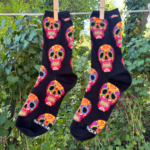 Women's Socks - Black with Red Skulls