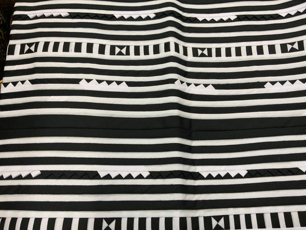 Black & White Lisu Pillow Cover